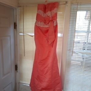 Formal/Prom Dress/Gown